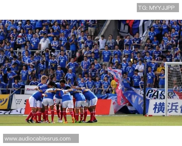 磬田喜悦迎战横滨水手力争主场胜利展现球队风采